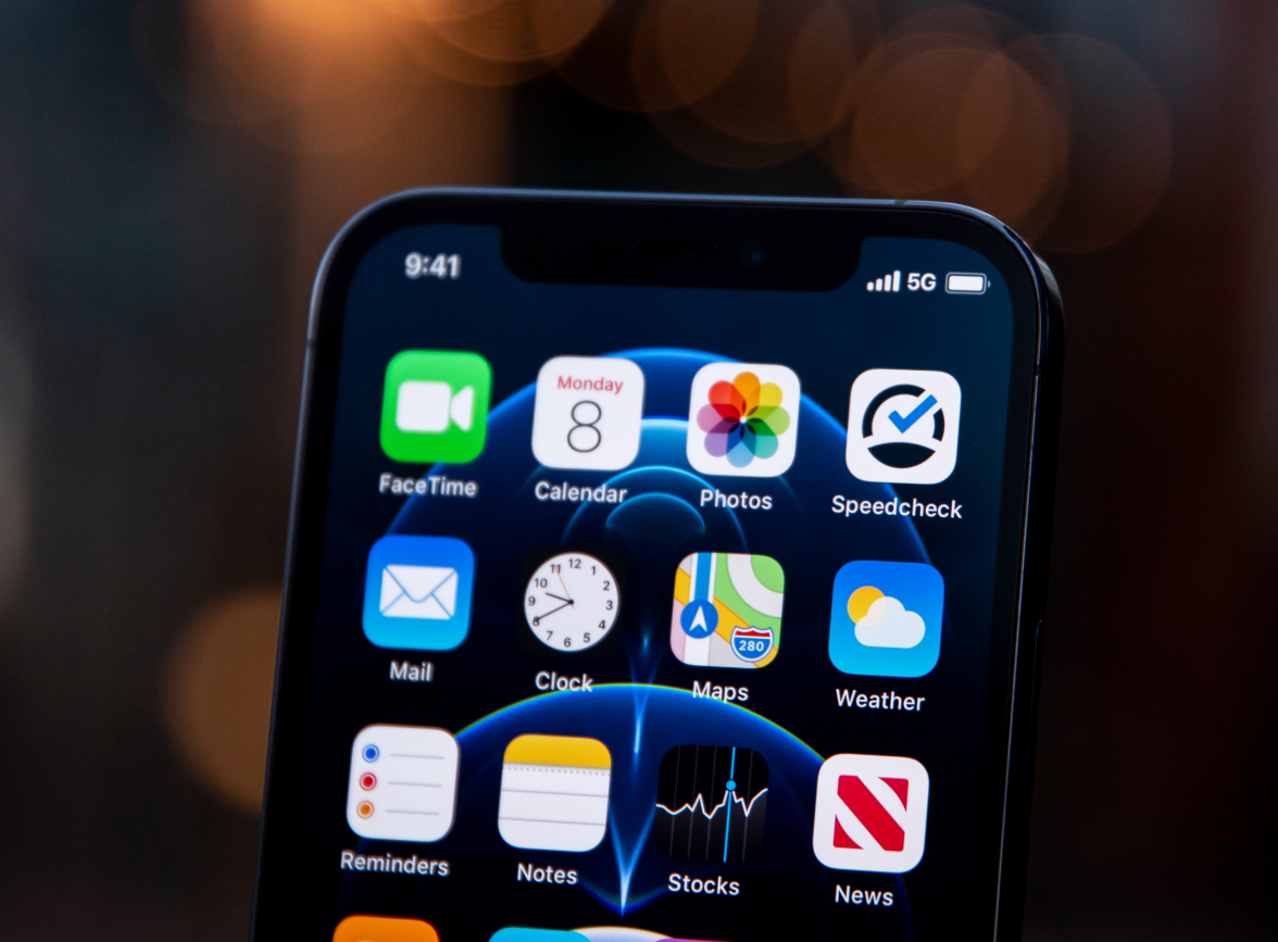 官渡苹果手机维修分享为什么 iPhone 12 在冬季会自动关机 